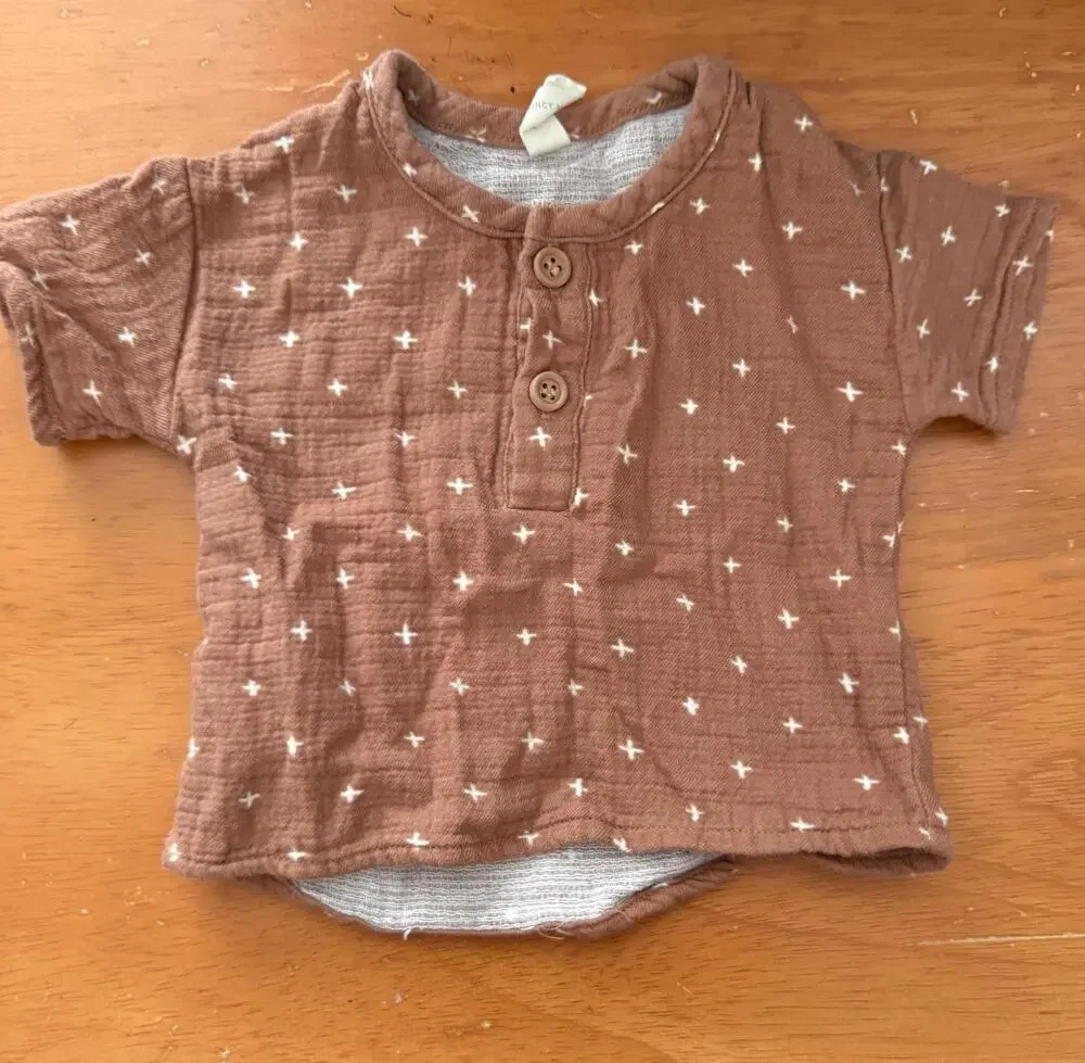 Quincy Mae 0-3 Months Baby Boy Girl Muslin T Shirt Henley Buttons Brown